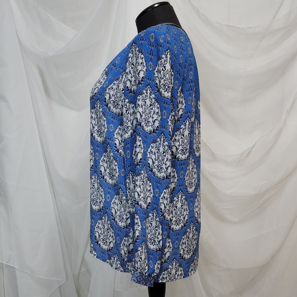 Rose + Olive Flowy Top - Picture 4 of 6